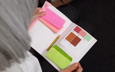 Het geheim waardoor onbekende merken ineens overal opvallen – en hoe jij het morgen al toepast